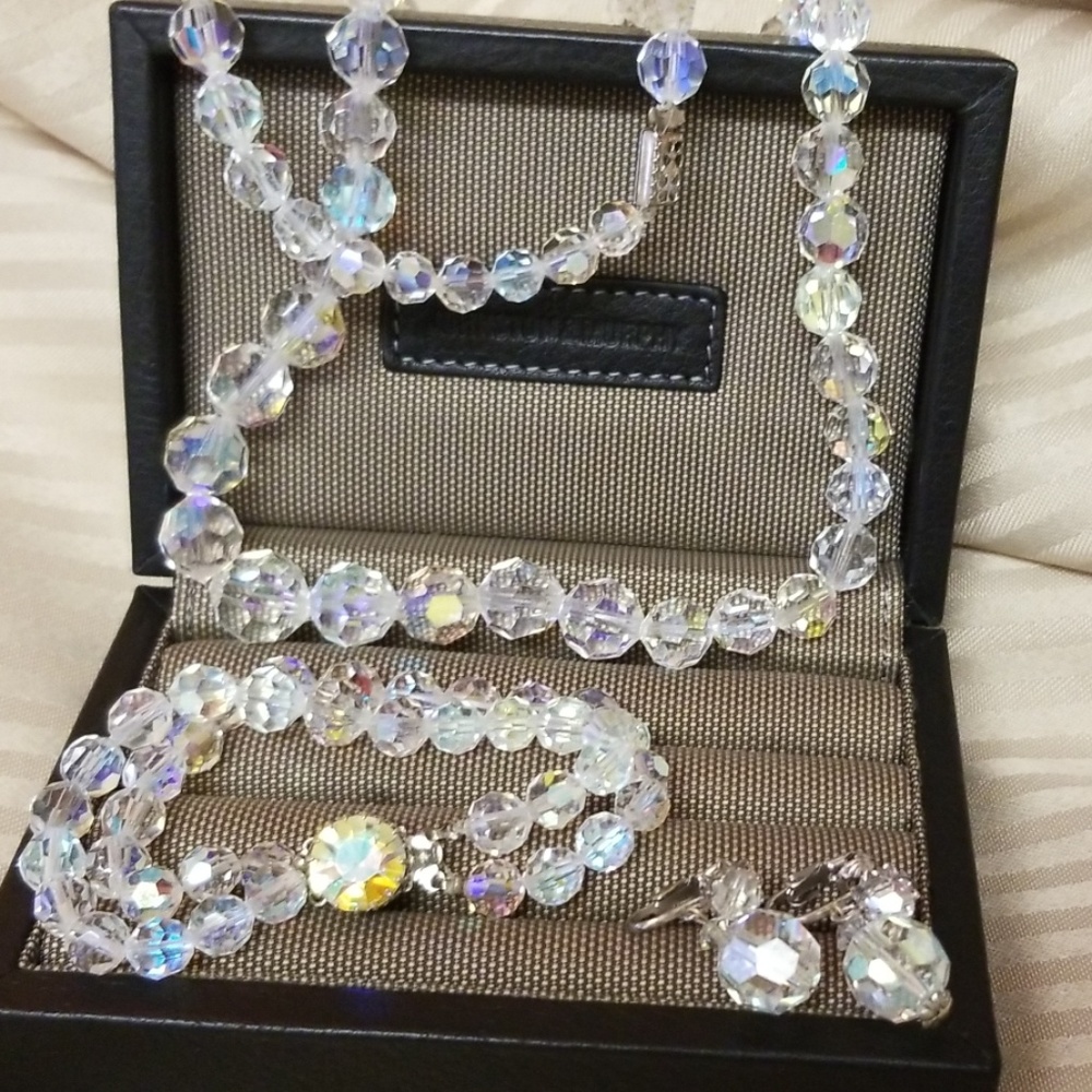 Vintage Crystal Suite